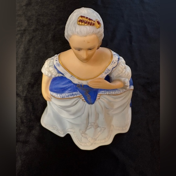 Franklin Mint Cathrine The Great Figurine / Porcelain Rococo Collectible - Picture 3 of 10